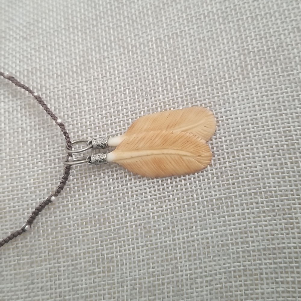 Two feathers necklace - Picture 9 of 13